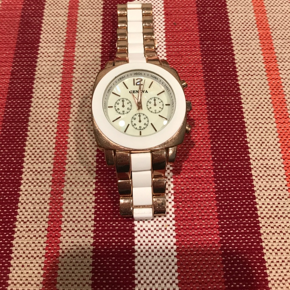 Rose gold/white watch